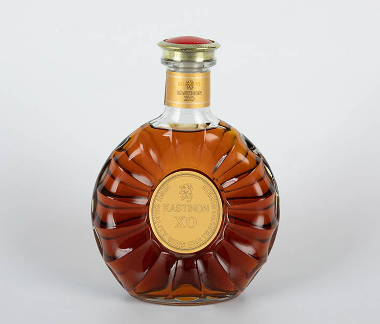 500ml Flat Round XO Cognac Glass Liquor Bottle with Customized Label