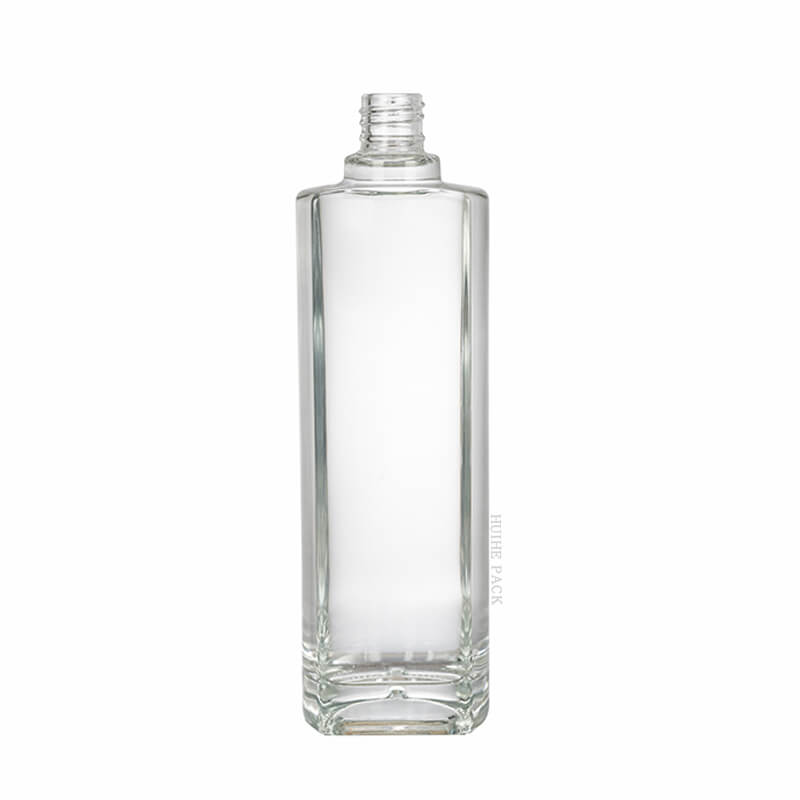 700ml Transparent Rectangular Glass Alcohol Spirit Bottle with Screw Cap