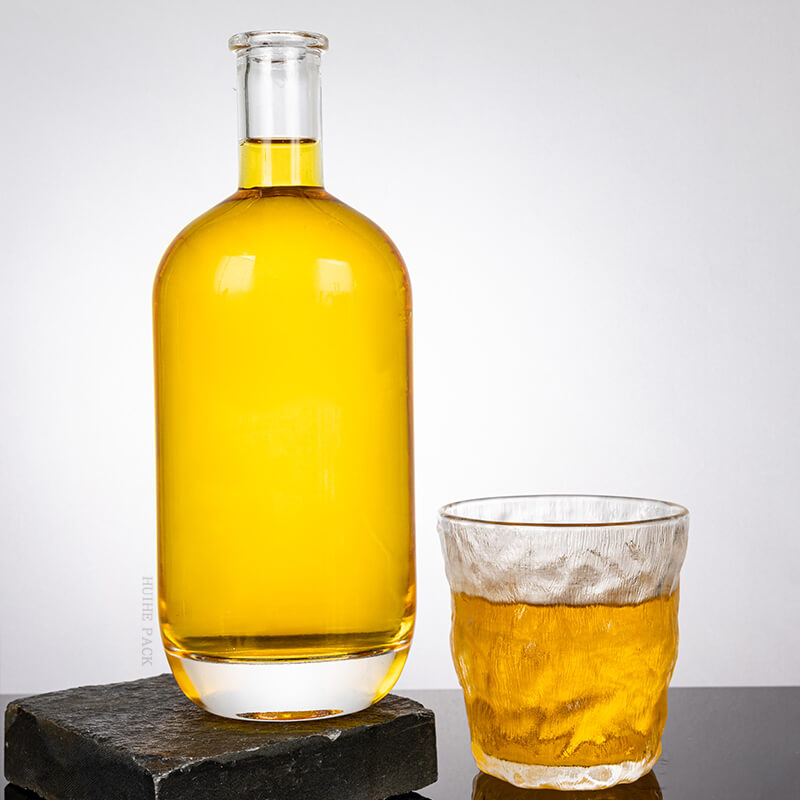 500ml Cylinder Round-shoulder Glass Vodka Whiskey Bottle with Cork