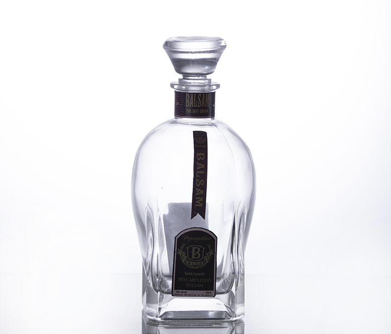 750ML crystal wine and spirit bottle with crystal cap