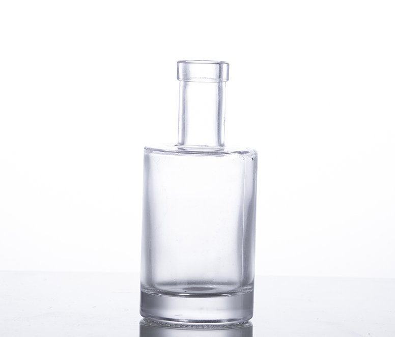 250ML glass vodka bottle